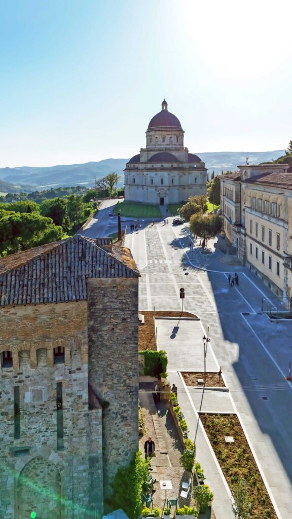 Todi pavimentazione Tempio